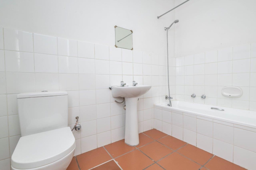 3 Bedroom Property for Sale in Stikland Western Cape